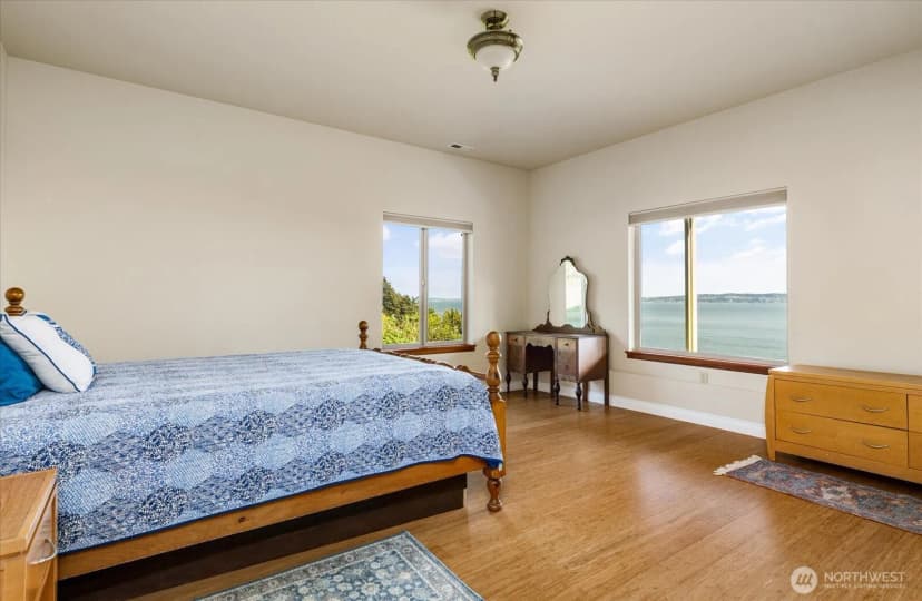 Property photo for 2364 Strawberry Point Road, Oak Harbor photo 33