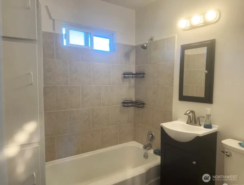Property photo for 4207 S Bateman Street, Seattle photo 7
