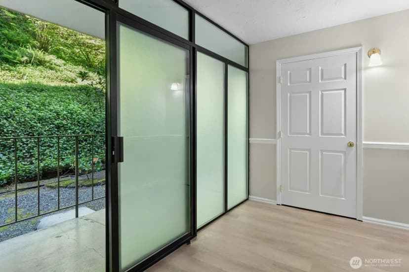 Property photo for 1221 Harbor Avenue Sw #105, Seattle photo 19