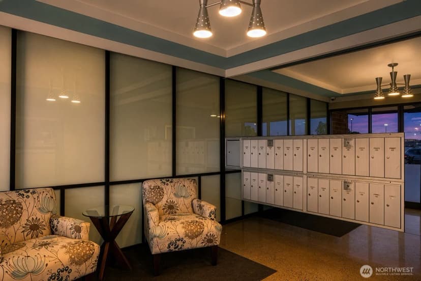 Property photo for 1221 Harbor Avenue Sw #105, Seattle photo 6