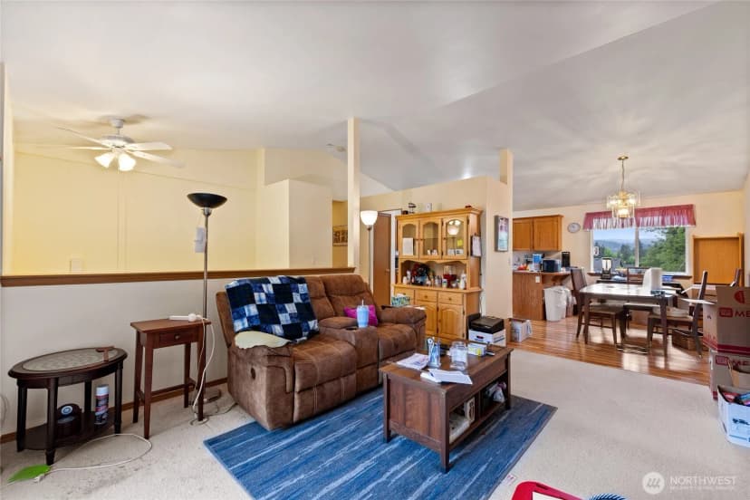 Property photo for 921 Erin Lane W, Eatonville photo 10