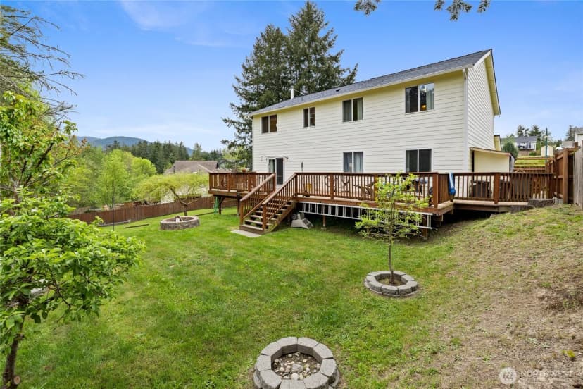 Property photo for 921 Erin Lane W, Eatonville photo 30