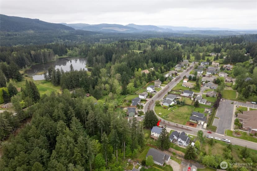 Property photo for 921 Erin Lane W, Eatonville photo 38