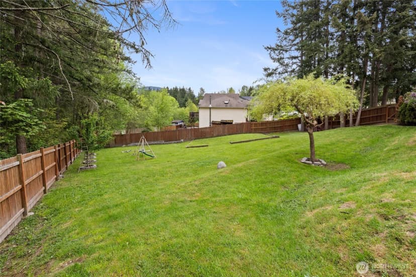 Property photo for 921 Erin Lane W, Eatonville photo 34