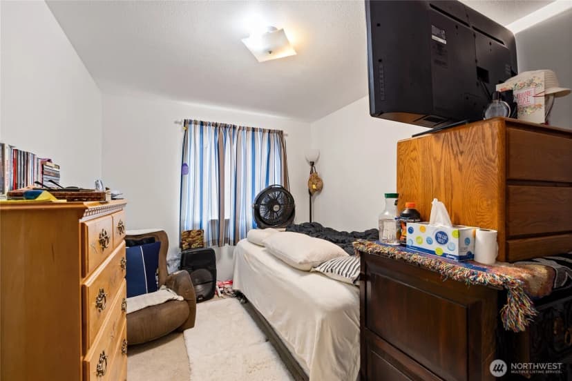 Property photo for 921 Erin Lane W, Eatonville photo 28