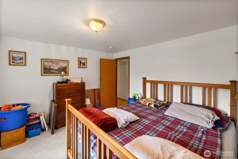 Property photo for 921 Erin Lane W, Eatonville photo 25