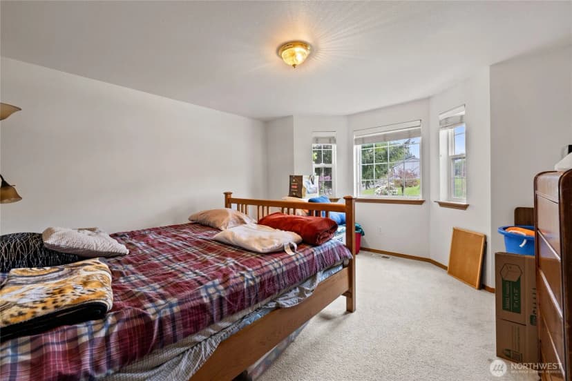 Property photo for 921 Erin Lane W, Eatonville photo 24