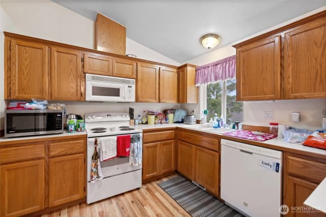 Property photo for 921 Erin Lane W, Eatonville photo 5