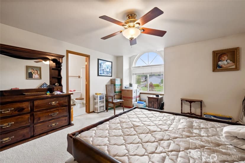 Property photo for 921 Erin Lane W, Eatonville photo 15