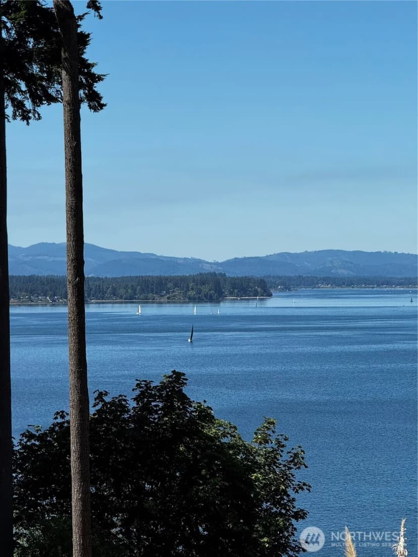 Property photo for 6902 190th Avenue Sw, Longbranch photo 13