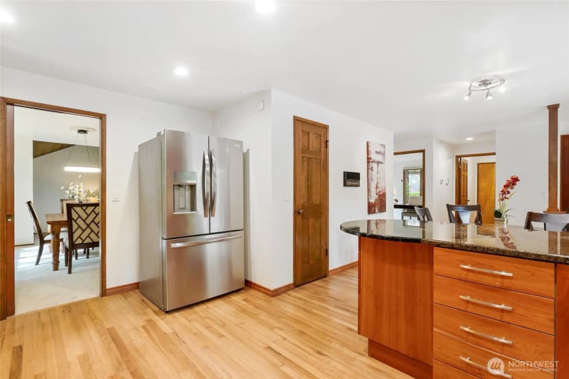 Property photo for 3903 142nd Place Ne, Bellevue photo 11