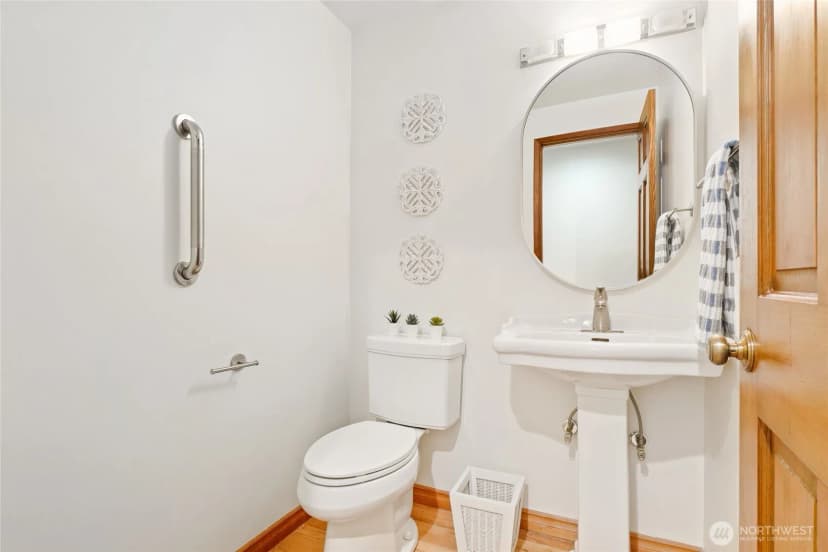 Property photo for 3903 142nd Place Ne, Bellevue photo 17