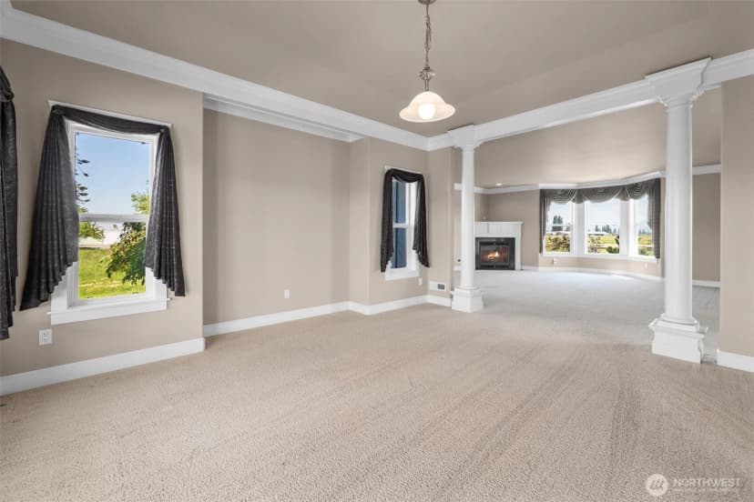 Property photo for 15714 Laconner Whitney Road, La Conner photo 8