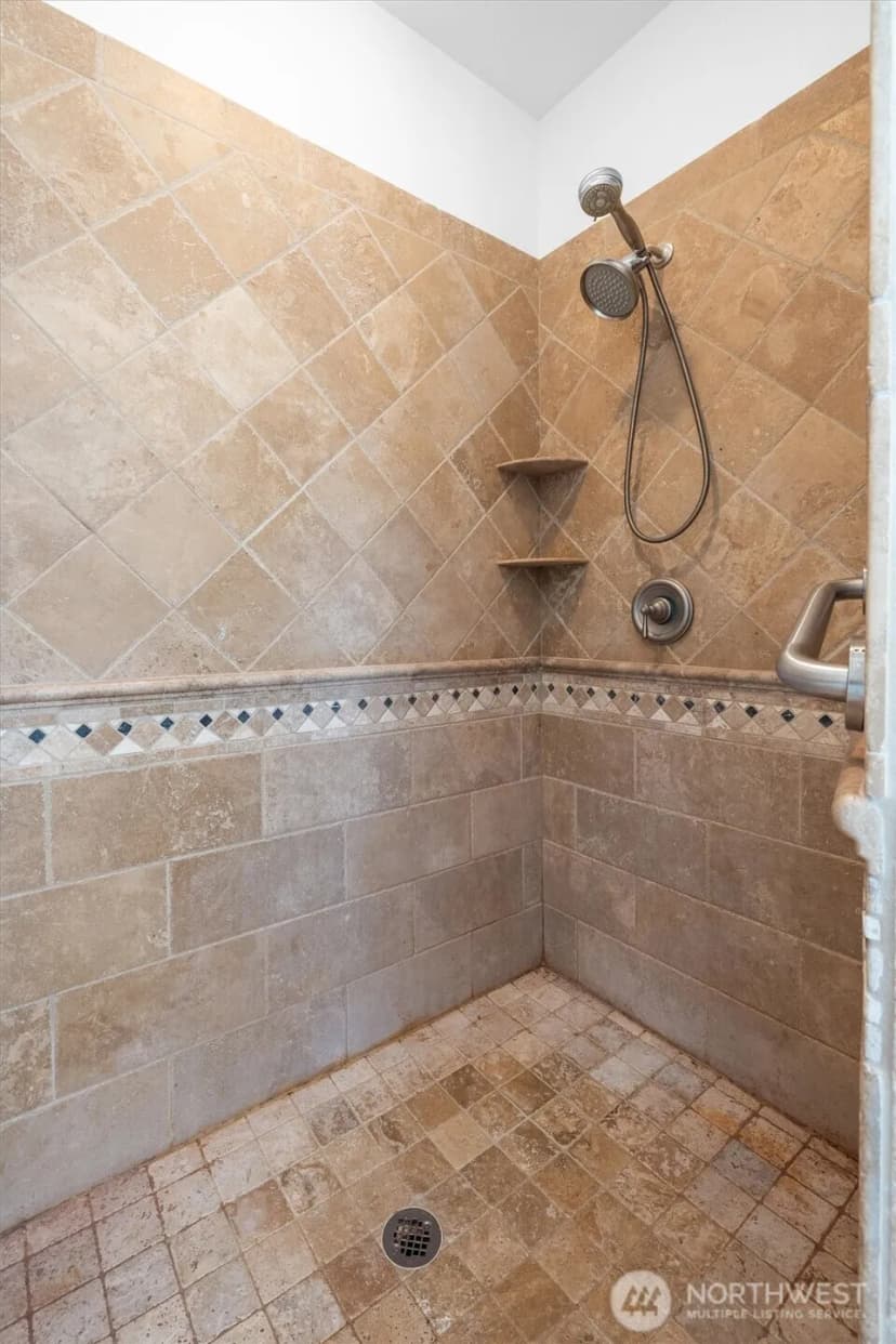 Property photo for 15714 Laconner Whitney Road, La Conner photo 21