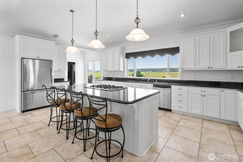 Property photo for 15714 Laconner Whitney Road, La Conner photo 10