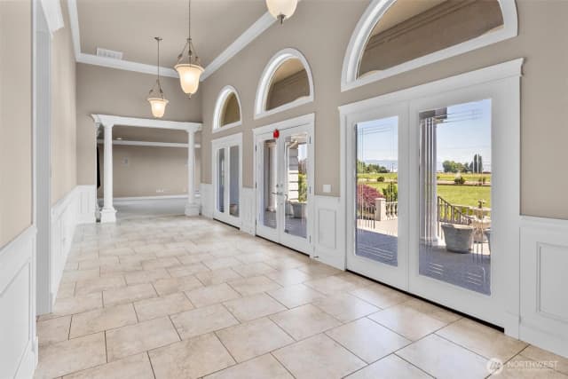 Property photo for 15714 Laconner Whitney Road, La Conner photo 5