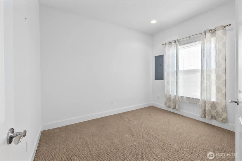 Property photo for 15714 Laconner Whitney Road, La Conner photo 23