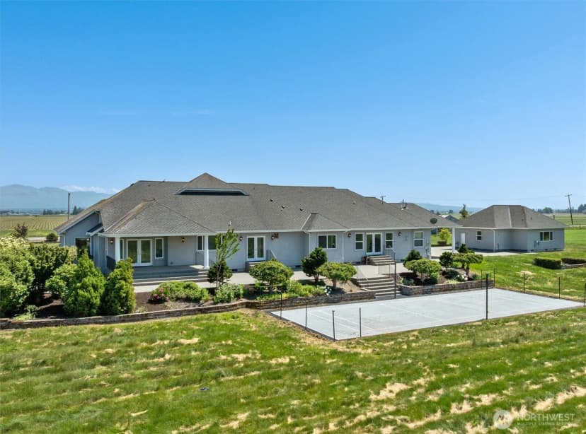 Property photo for 15714 Laconner Whitney Road, La Conner photo 36