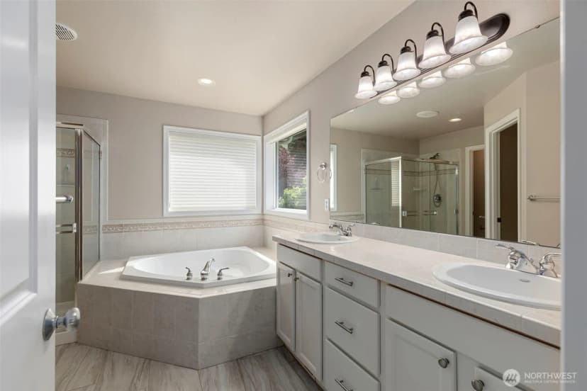 Property photo for 11602 12th Avenue Ct Nw, Gig Harbor photo 23