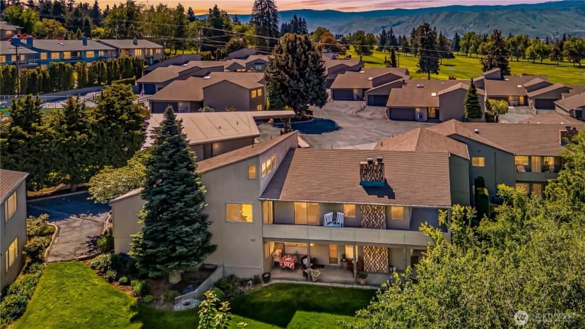 Property photo for 225 19th Street Ne #20, East Wenatchee