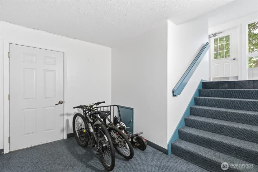 Property photo for 5620 200th Street Sw #a104, Lynnwood photo 20