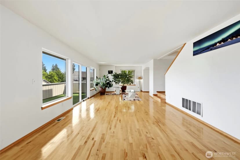 Property photo for 130 67th Avenue Ct E, Fife photo 8
