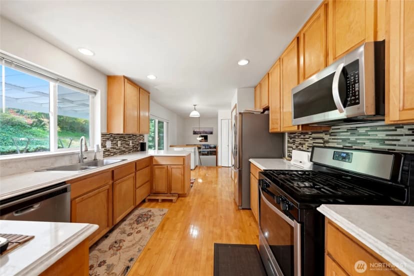 Property photo for 130 67th Avenue Ct E, Fife photo 15