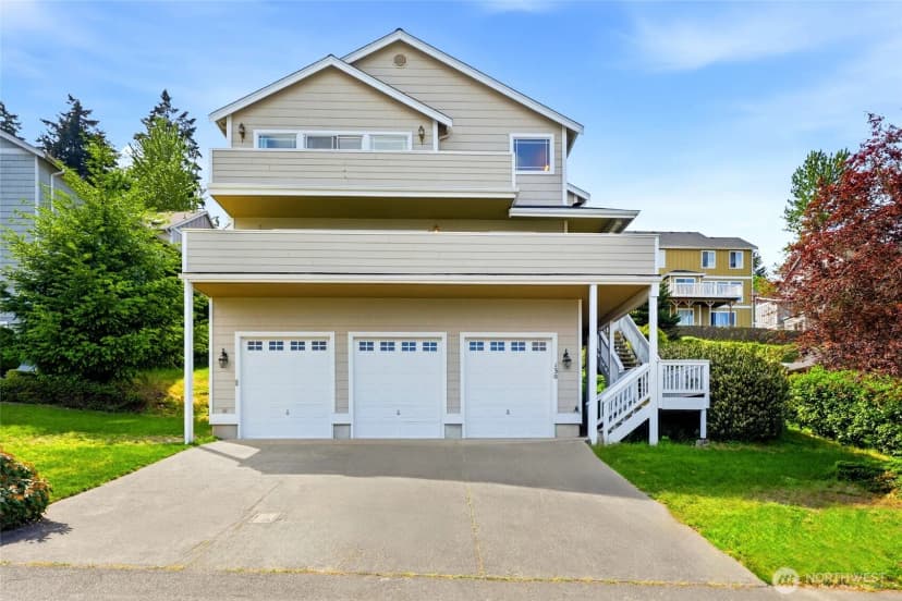 Property photo for 130 67th Avenue Ct E, Fife photo 2