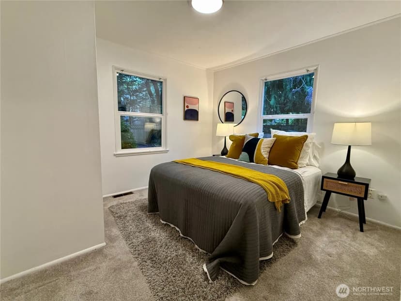 Property photo for 2113 Ne 81st Place, Seattle photo 7