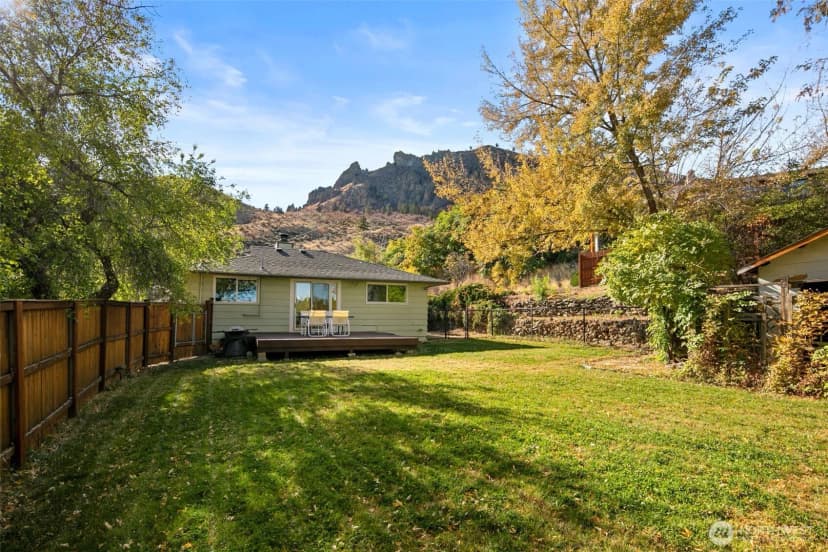 Property photo for 1216 Crawford, Wenatchee photo 30