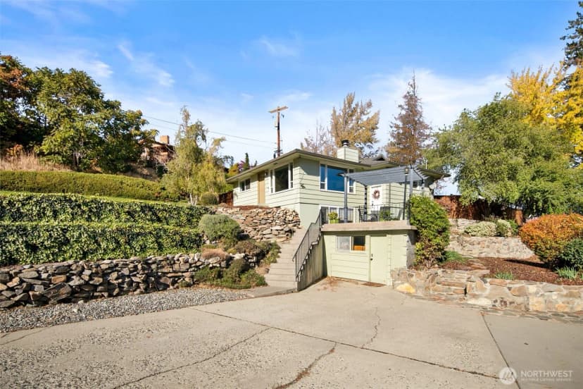 Property photo for 1216 Crawford, Wenatchee photo 3