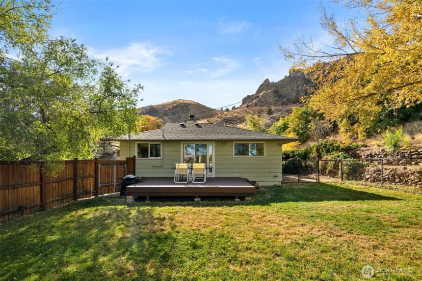 Property photo for 1216 Crawford, Wenatchee photo 31