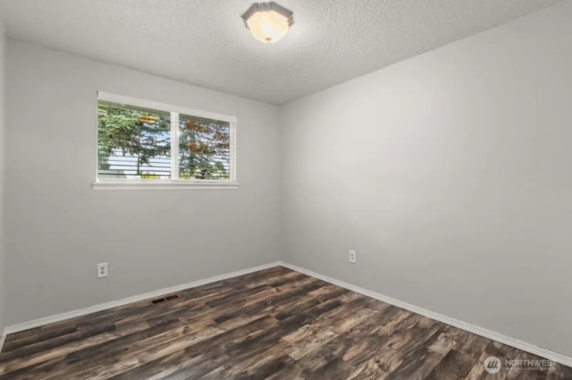 Property photo for 903 9th Avenue Sw, Tumwater photo 24