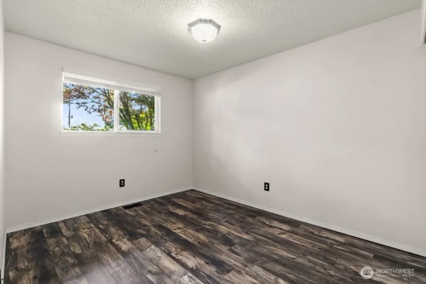 Property photo for 903 9th Avenue Sw, Tumwater photo 23