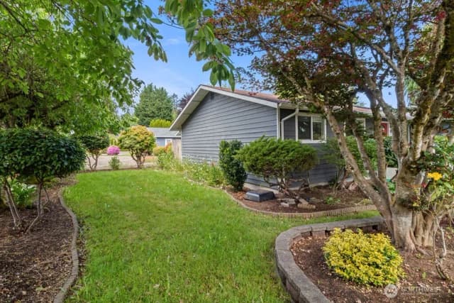 Property photo for 903 9th Avenue Sw, Tumwater photo 2