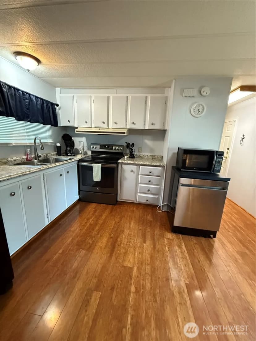 Property photo for 1307 323rd Place, Ocean Park photo 18