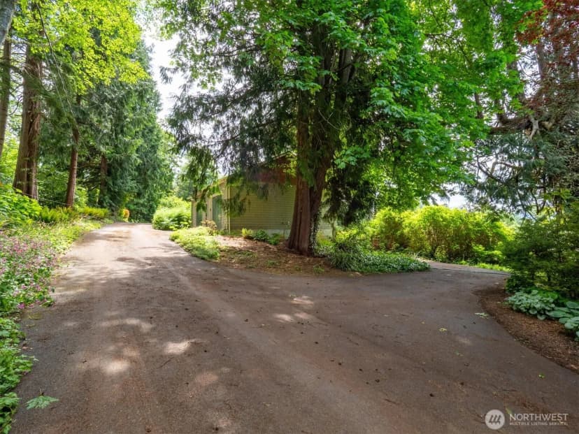 Property photo for 29631 Beach Drive Ne, Poulsbo photo 26