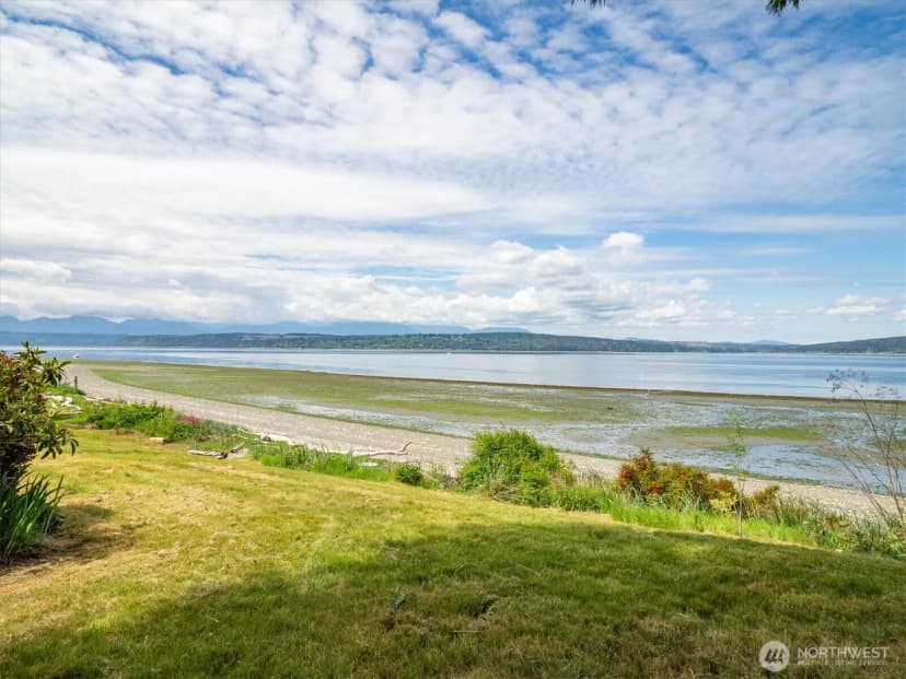 Property photo for 29631 Beach Drive Ne, Poulsbo photo 23