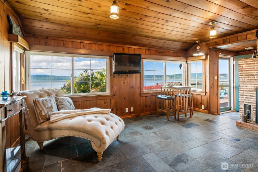 Property photo for 29631 Beach Drive Ne, Poulsbo photo 10