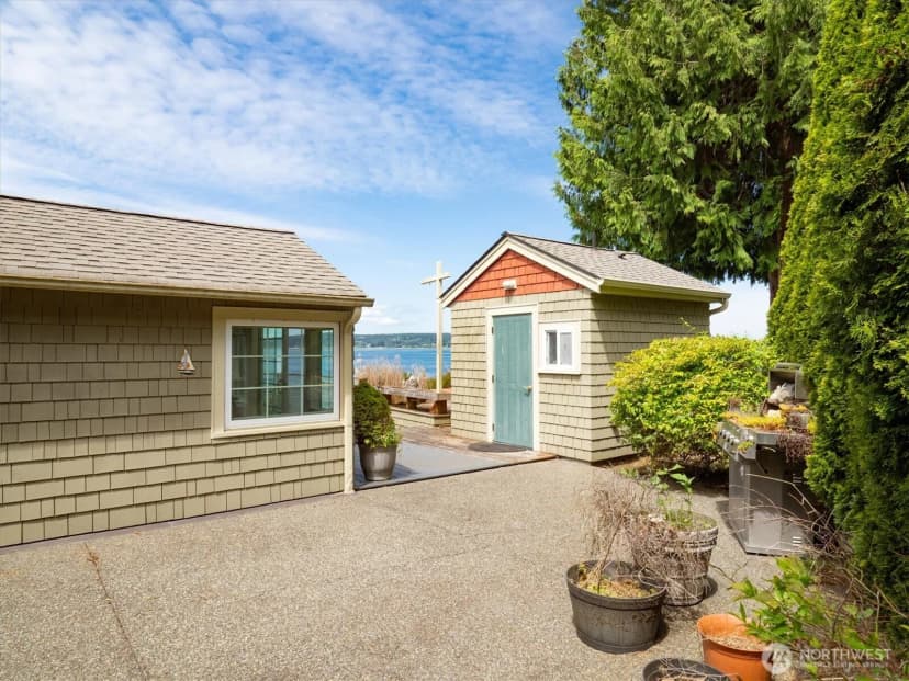 Property photo for 29631 Beach Drive Ne, Poulsbo photo 18