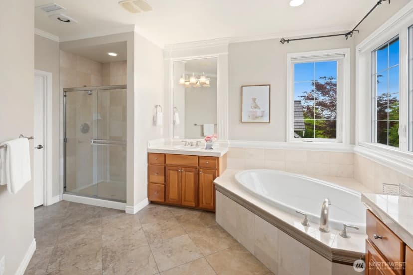 Property photo for 23399 Se 52nd Street, Issaquah photo 17