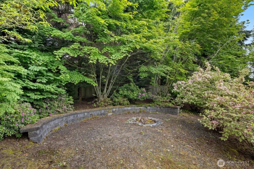 Property photo for 23399 Se 52nd Street, Issaquah photo 31