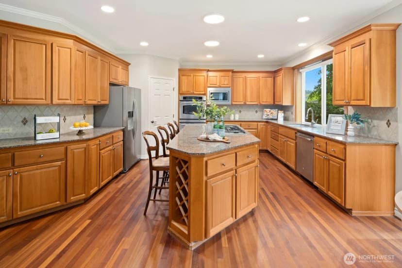 Property photo for 23399 Se 52nd Street, Issaquah photo 10