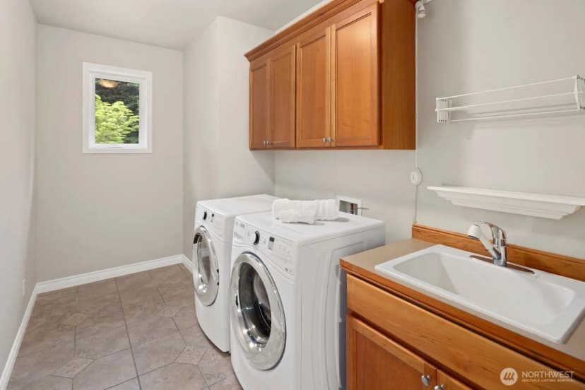 Property photo for 23399 Se 52nd Street, Issaquah photo 26
