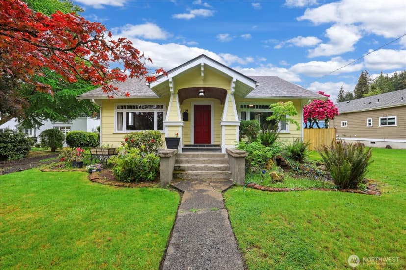 Property photo for 119 N 3rd Street, Montesano