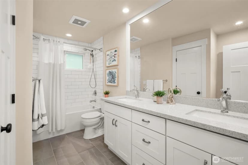 Property photo for 32 Cascade Key, Bellevue photo 25
