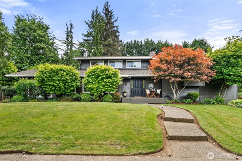 Property photo for 32 Cascade Key, Bellevue