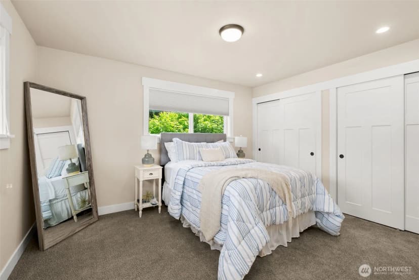 Property photo for 32 Cascade Key, Bellevue photo 24