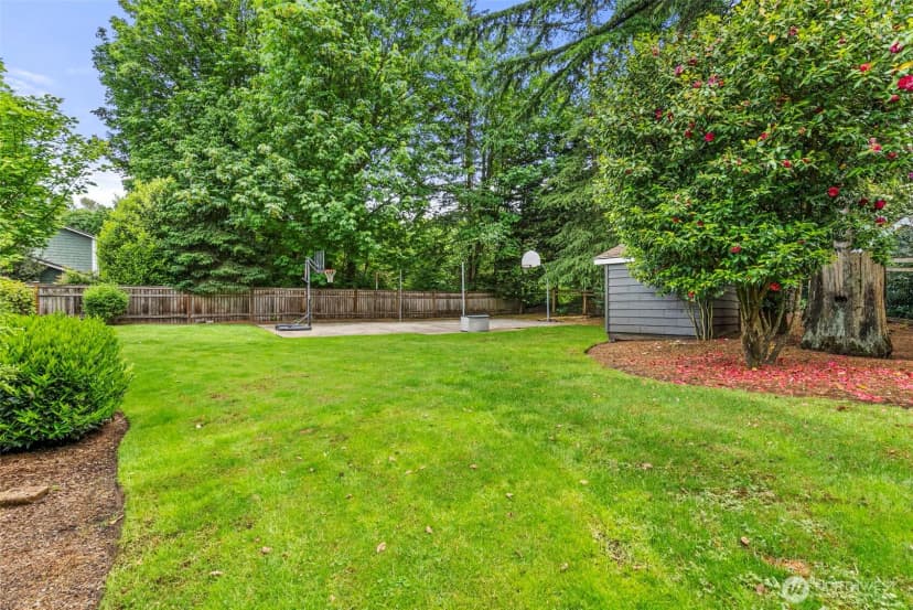 Property photo for 32 Cascade Key, Bellevue photo 34
