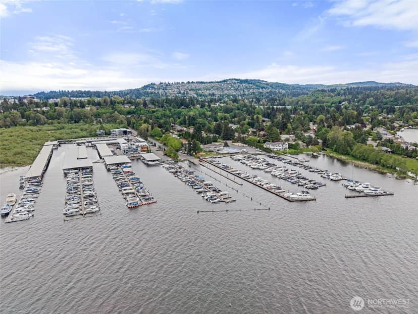 Property photo for 32 Cascade Key, Bellevue photo 37